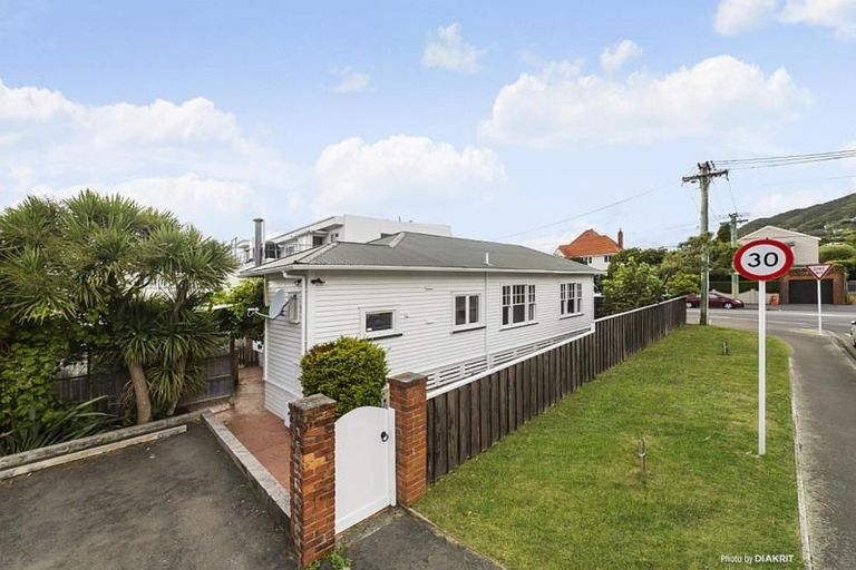 Photo of property in 284 Karori Road, Karori, Wellington, 6012