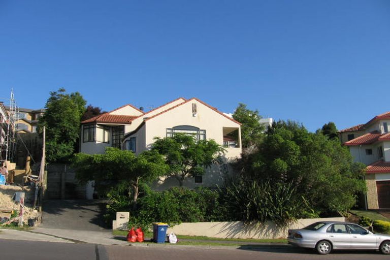 Photo of property in 26 Mulgan Way, Browns Bay, Auckland, 0630