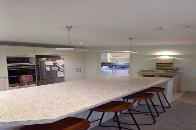 Photo of property in 16a Fernbrook Drive, Hurworth, New Plymouth, 4310