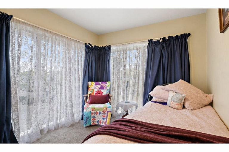 Photo of property in 60 Bournemouth Crescent, Aranui, Christchurch, 8061