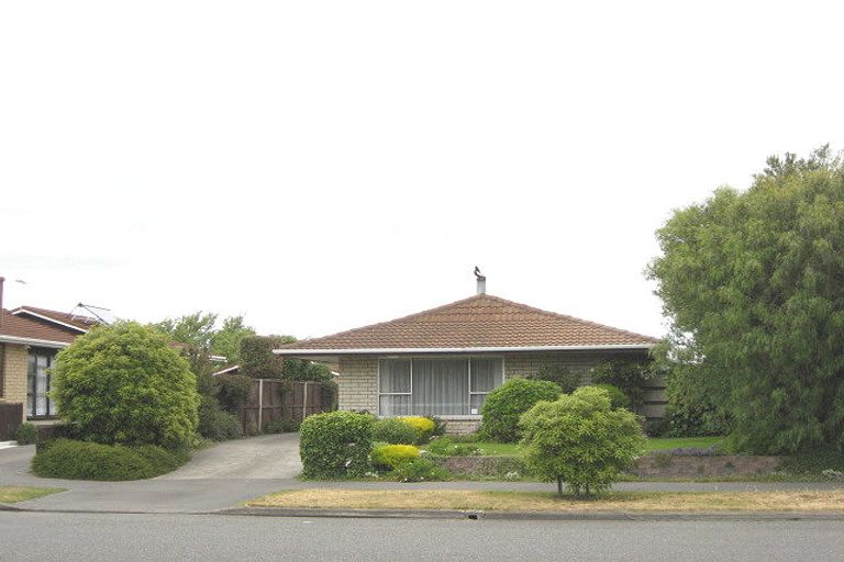 Photo of property in 157 Queenspark Drive, Parklands, Christchurch, 8083