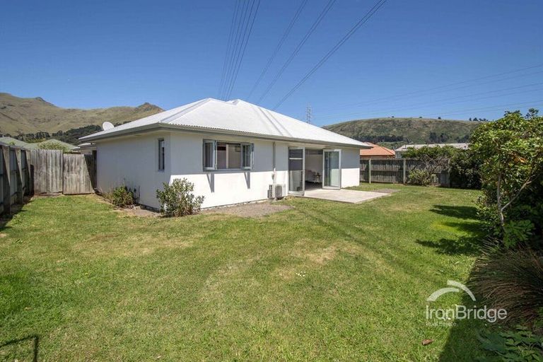 Photo of property in 72 Mauger Drive, Heathcote Valley, Christchurch, 8022