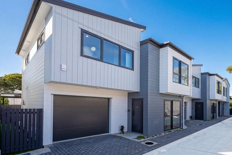Photo of property in 334c Swanson Road, Ranui, Auckland, 0612