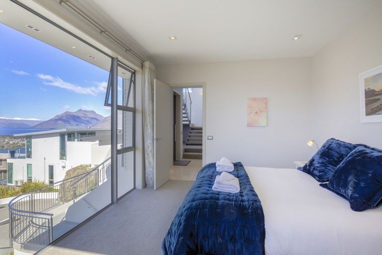 Photo of property in 23 Olivers Place, Queenstown, 9300