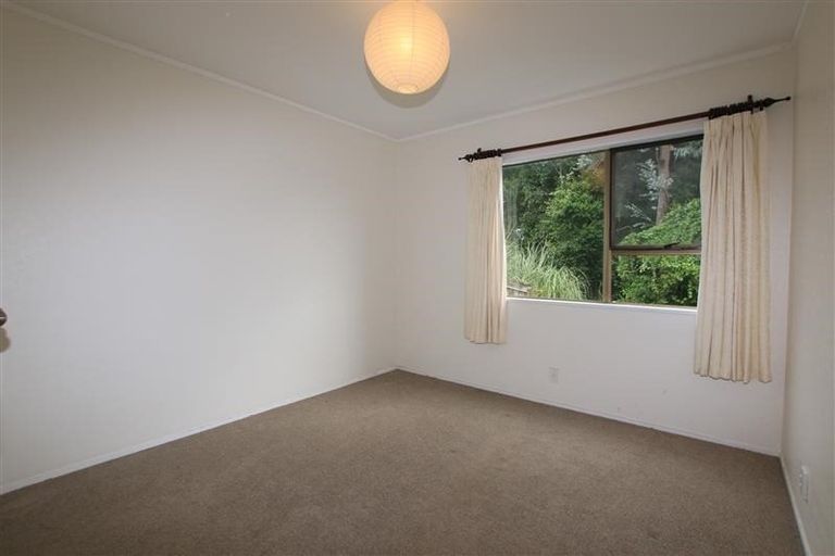 Photo of property in 1/105 Carlisle Road, Torbay, Auckland, 0632