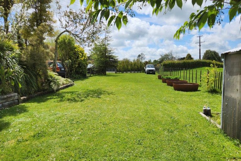 Photo of property in 22 Beaconsfield Road, Midhirst, Stratford, 4394