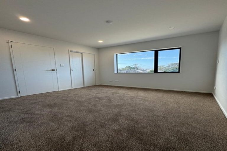 Photo of property in 73a Arimu Road, Papakura, 2110