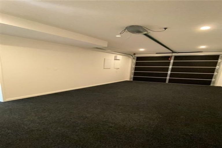 Photo of property in 3 Gunn Way, Hobsonville, Auckland, 0616