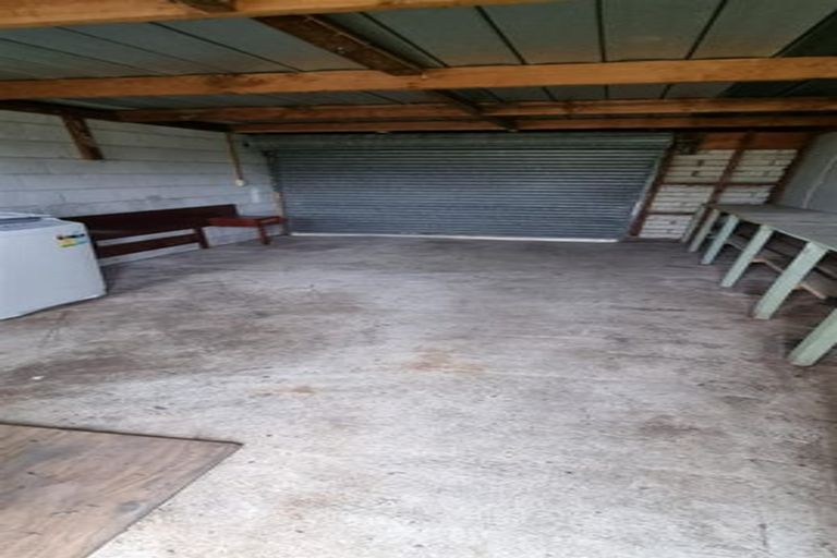 Photo of property in 8a Wyndham Road, Hannahs Bay, Rotorua, 3010