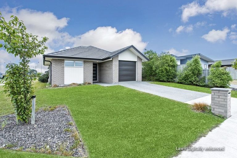 Photo of property in 17 Pakohe Street, Pegasus, 7612