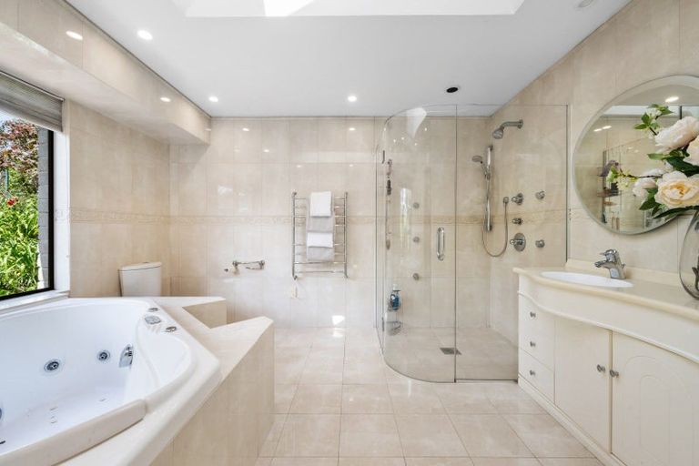 Photo of property in 349 Clifton Road, Whitford, Howick, 2571