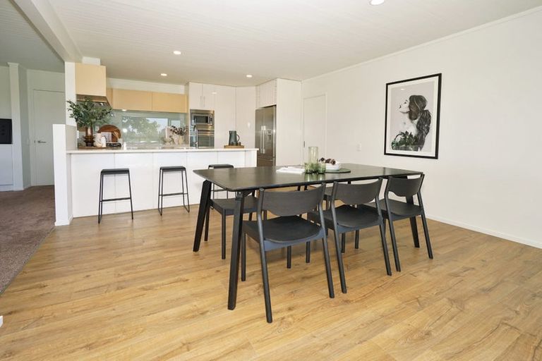 Photo of property in 94 Beerescourt Road, Beerescourt, Hamilton, 3200