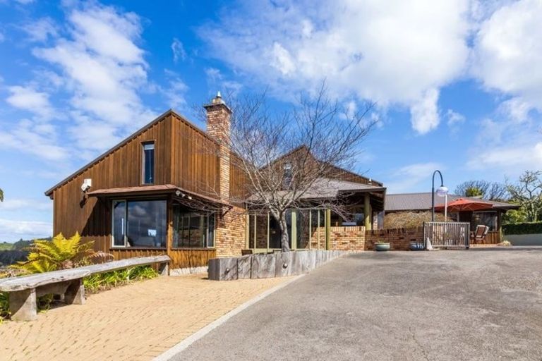 Photo of property in 12 Ewing Grove, Acacia Bay, Taupo, 3330