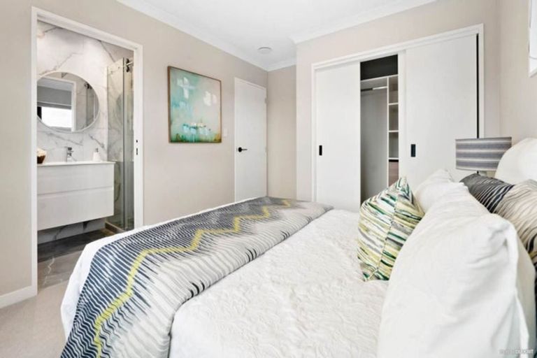 Photo of property in 37 Papareia Road, Karaka, Papakura, 2113