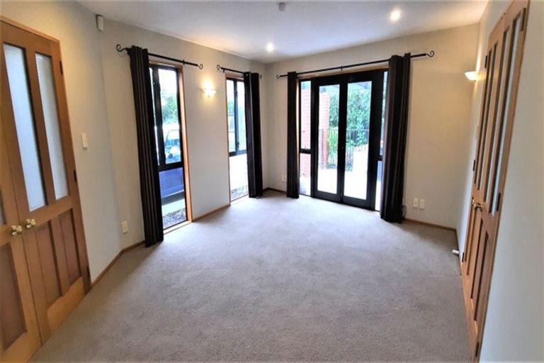 Photo of property in 81a Yaldhurst Road, Sockburn, Christchurch, 8042