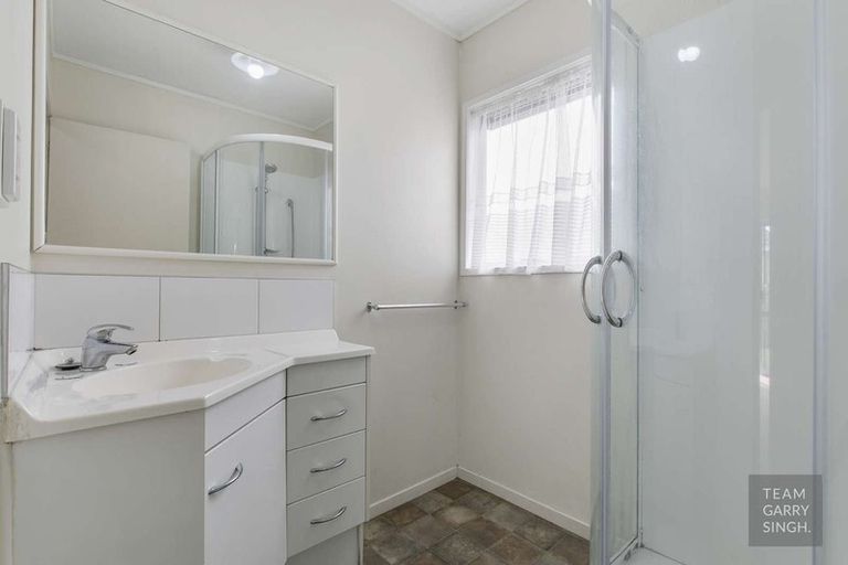 Photo of property in 3a Woodside Road, Manurewa, Auckland, 2102