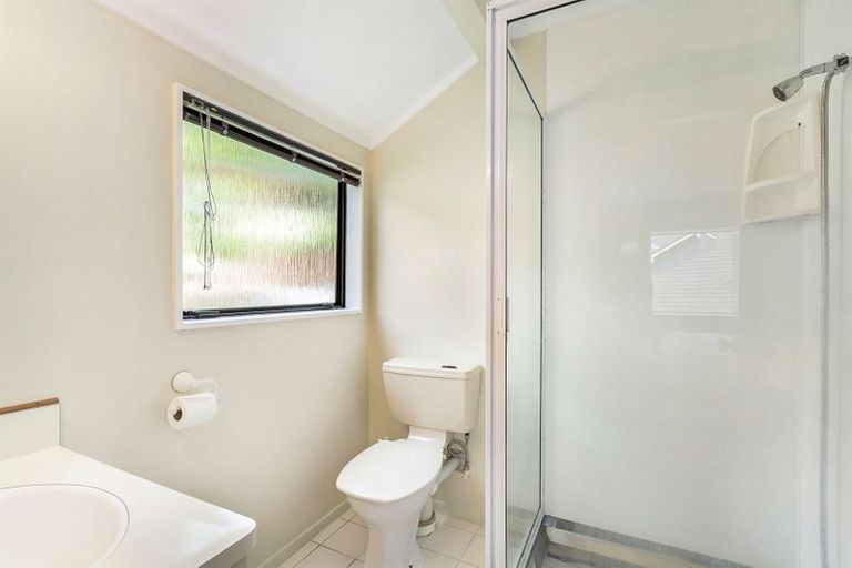 Photo of property in 70 Peterhouse Street, Tawa, Wellington, 5028