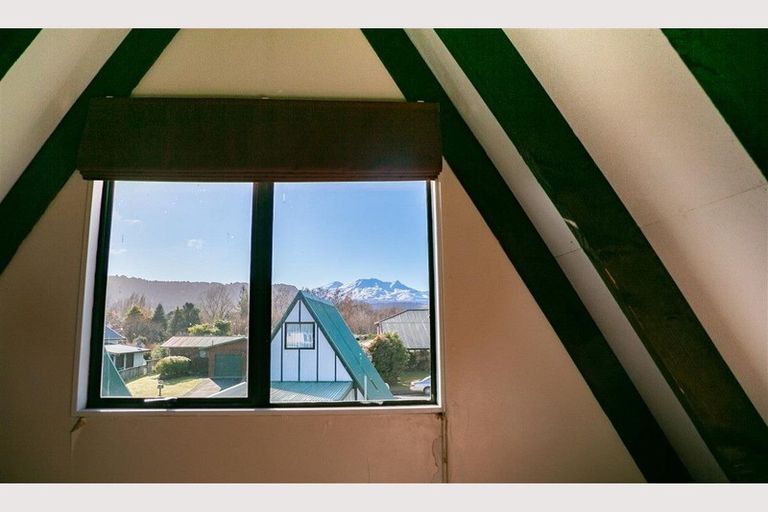 Photo of property in 45d Goldfinch Street, Ohakune, 4625