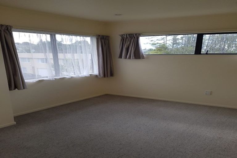 Photo of property in 24/24 Eastglen Road, Glen Eden, Auckland, 0602