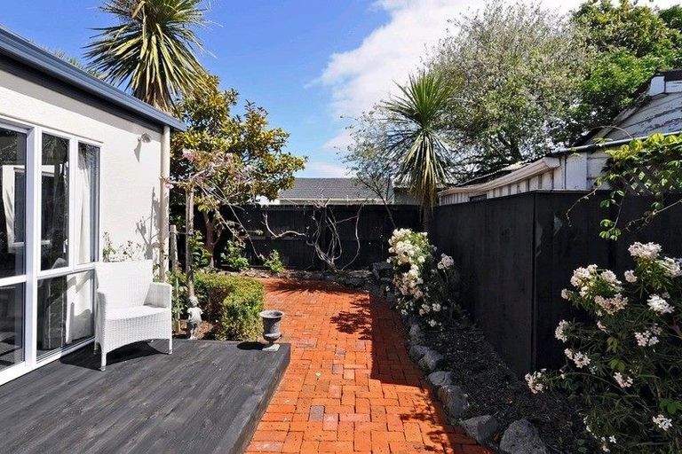 Photo of property in 22a Hay Street, Bromley, Christchurch, 8062