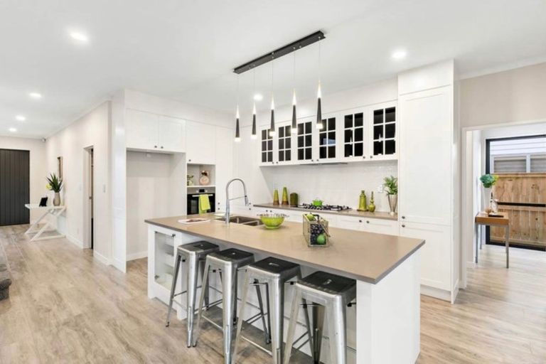 Photo of property in 21 Lisnoble Road, Flat Bush, Auckland, 2019