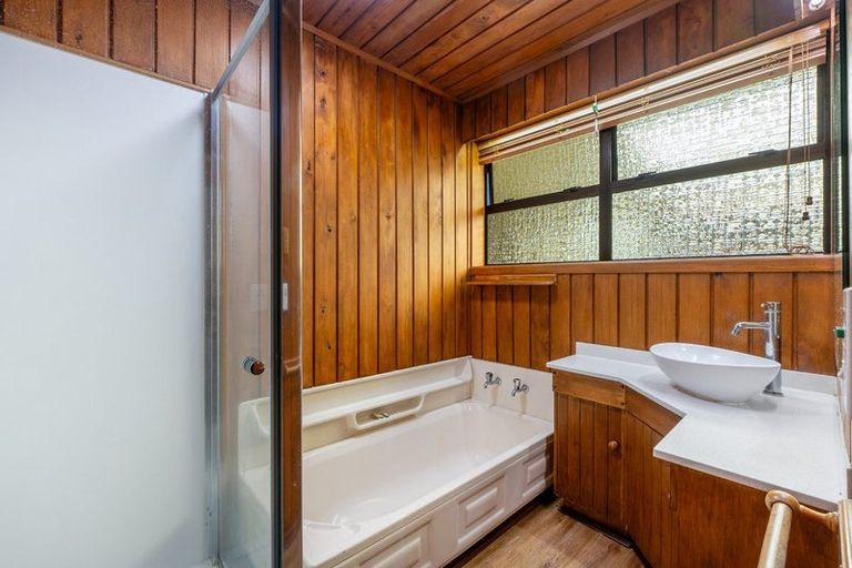 Photo of property in 245 Sunset Road, Sunnynook, Auckland, 0632