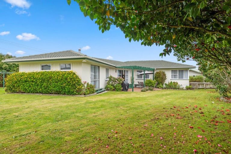 Photo of property in 10 Walnut Place, Owhata, Rotorua, 3010