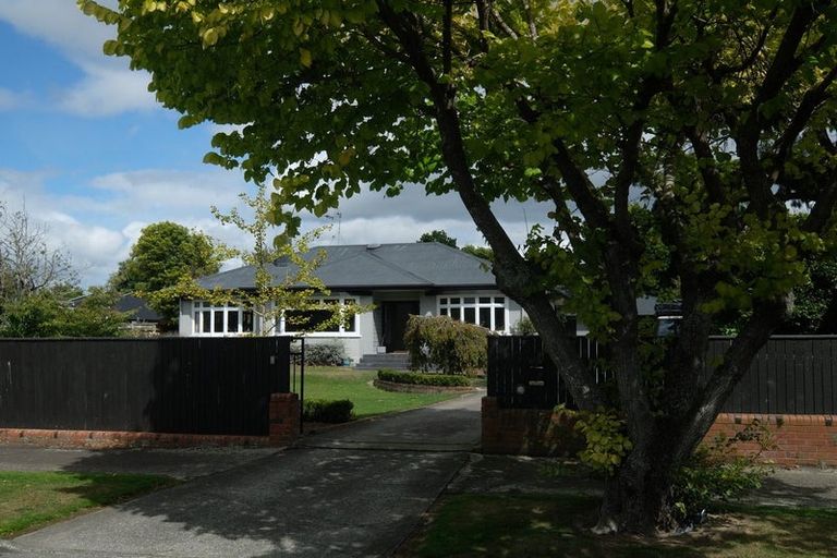 Photo of property in 25 Karina Terrace, Roslyn, Palmerston North, 4414