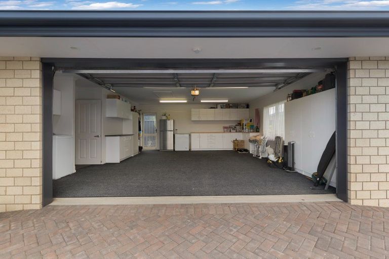 Photo of property in 11 Elite Court, Mount Pisa, Cromwell, 9383