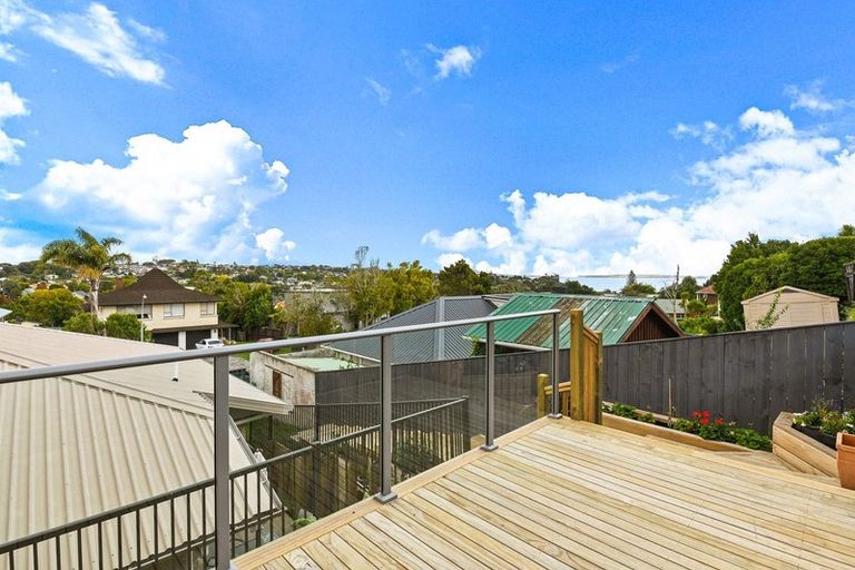 Photo of property in 14 Evelyn Road, Cockle Bay, Auckland, 2014