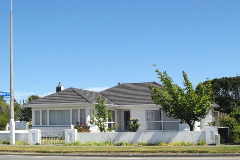 Photo of property in 153 Memorial Avenue, Burnside, Christchurch, 8053