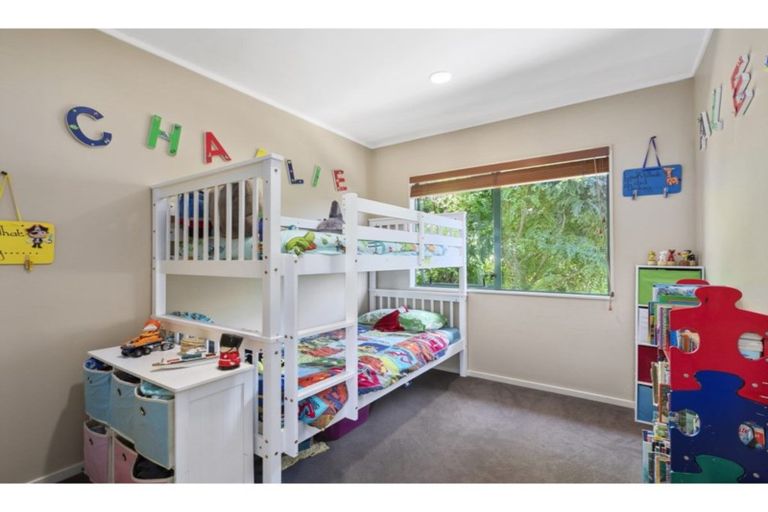 Photo of property in 1/50 Nigel Road, Browns Bay, Auckland, 0630