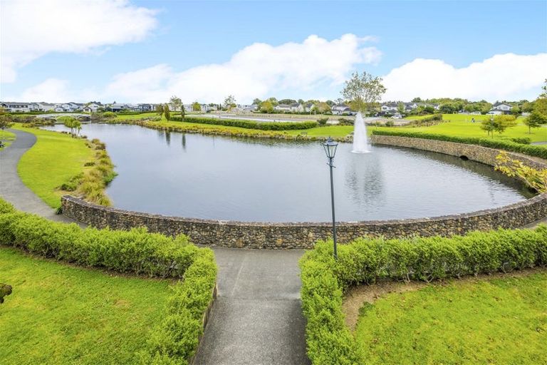 Photo of property in 48 Pickaberry Avenue, Karaka, Papakura, 2113