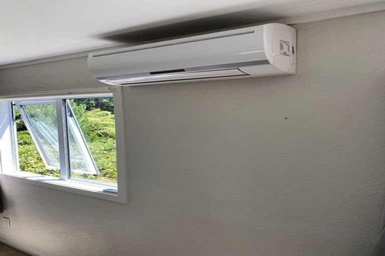 Photo of property in 108a Jamaica Drive, Grenada North, Wellington, 5028