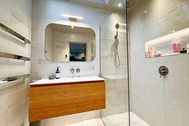 Photo of property in 15 Harper Street, Chatswood, Auckland, 0626