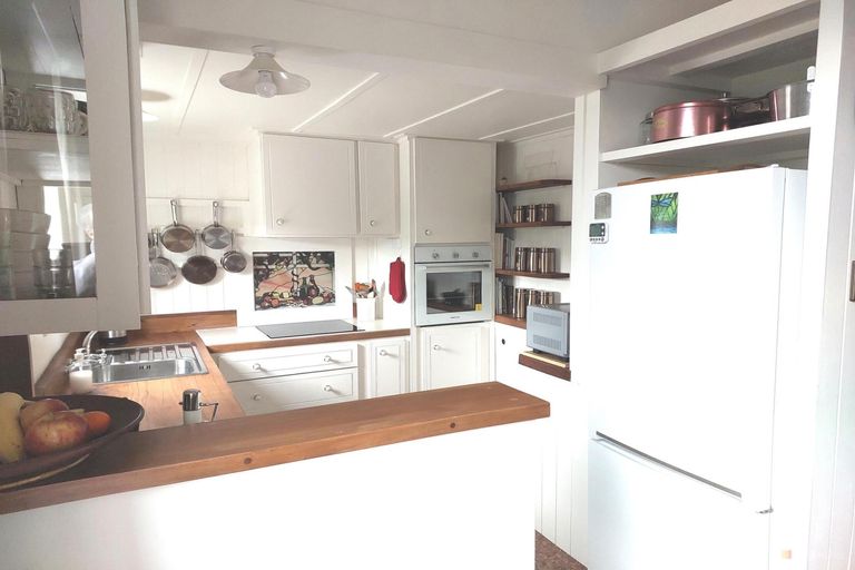 Photo of property in 2 Point Bush Road, Waimate, 7924