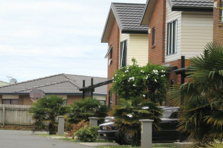 Photo of property in 26 Secoia Crescent, Mangere, Auckland, 2022