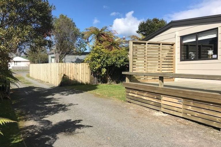 Photo of property in 23b Charles Road, Hannahs Bay, Rotorua, 3010