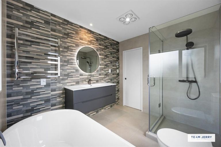 Photo of property in 339c Bucklands Beach Road, Bucklands Beach, Auckland, 2012