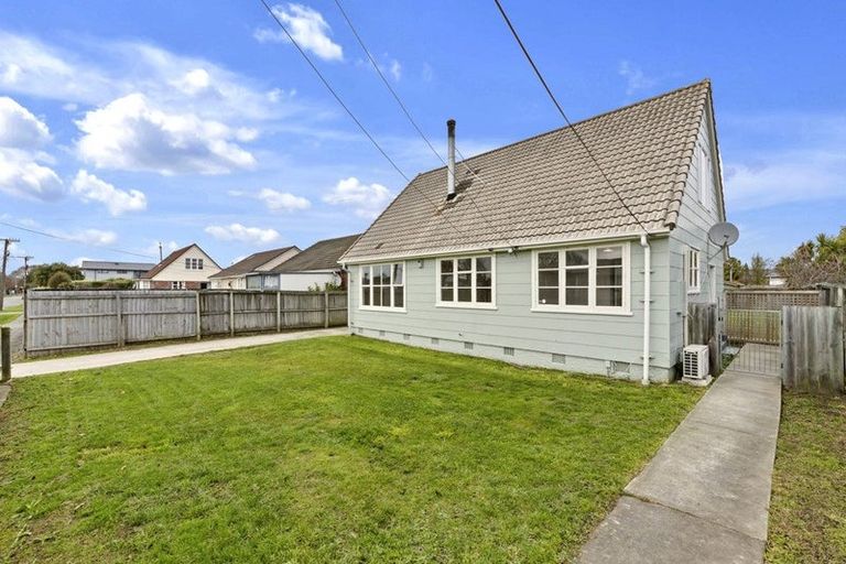 Photo of property in 34 Dunarnan Street, Avonside, Christchurch, 8061