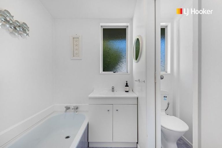 Photo of property in 29 Estuary Crescent, Fairfield, Dunedin, 9018