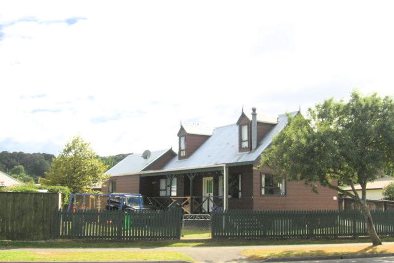 Photo of property in 43 Gemstone Drive, Birchville, Upper Hutt, 5018