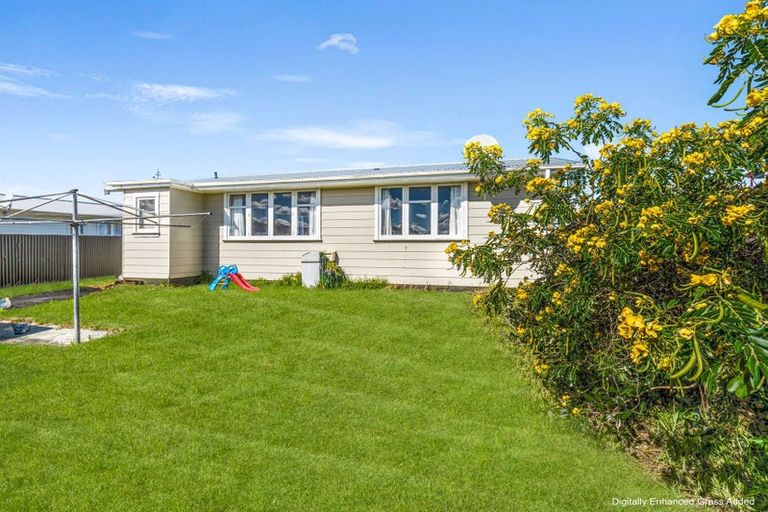 Photo of property in 55 Titoki Street, Castlecliff, Whanganui, 4501
