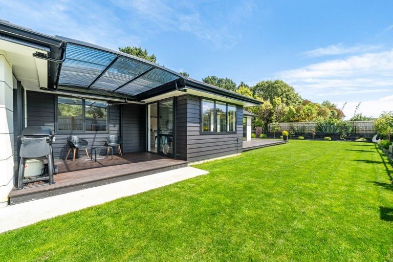 Photo of property in 355 Grays Road, Pauatahanui, Porirua, 5381