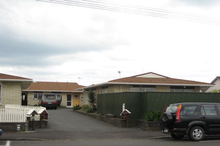 Photo of property in 3/32 Young Street, New Plymouth, 4310