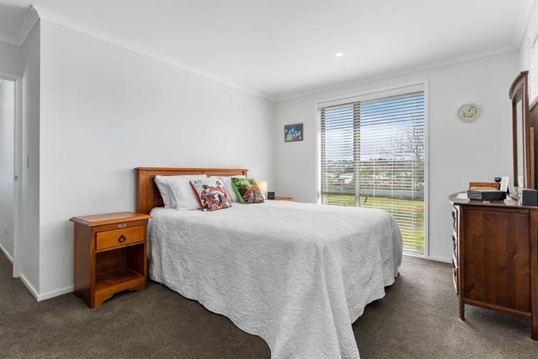 Photo of property in 77a Riverside Road, Orewa, 0931