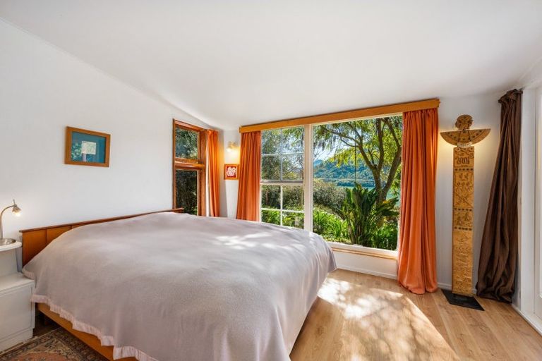 Photo of property in 810a Queen Charlotte Drive, Havelock, 7281