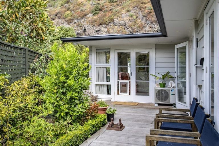 Photo of property in 1/2 Heberden Avenue, Sumner, Christchurch, 8081