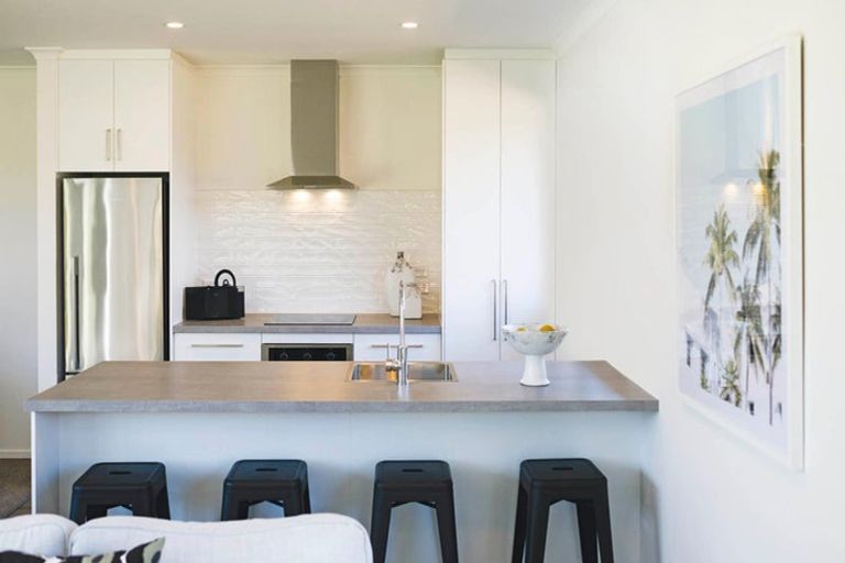 Photo of property in 5 Cascade Crescent, Tikipunga, 0112