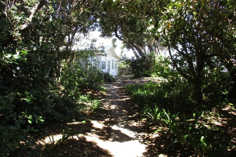 Photo of property in 67 Wharemauku Road, Raumati Beach, Paraparaumu, 5032